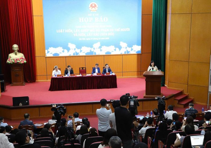 Bộ Y tế họp báo về dự thảo Luật Hiến, lấy, ghép mô, bộ phận cơ thể người và hiến, lấy xác (sửa đổi)