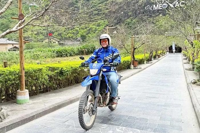 Yamaha WR155R hỗ trợ người lái chủ động kiểm soát trên nhiều dạng địa hình nhờ cấu hình vận hành đặc trưng và các trang bị hỗ trợ kiểm soát tay lái.