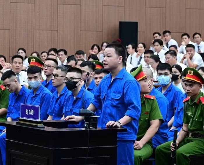 Bị cáo Lê Khắc Ngọ khai báo tại tòa.