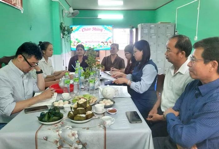 Đoàn công tác giám sát thực tế tại Trường Mầm non Ô Lâm (xã Ô Lâm, tỉnh An Giang).