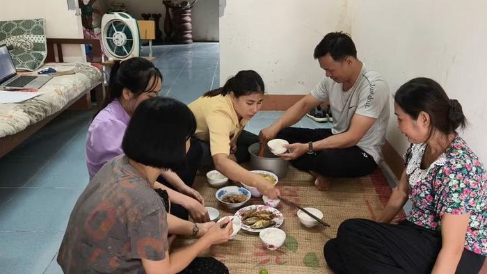 Điều kiện công tác là yếu tố quan trọng giúp giáo viên yên tâm gắn bó lâu dài với trường. (Ảnh: T.H)