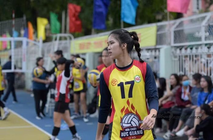 Trước khi tỏa sáng tại Sinh viên Thanh lịch 2026, Hương Trà từng là vận động viên bóng chuyền chuyên nghiệp.