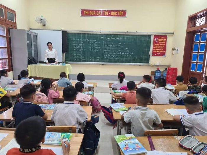 Trường TH&THCS Bắc Yên được xây dựng khang trang, tạo môi trường tốt cho học sinh học tập.