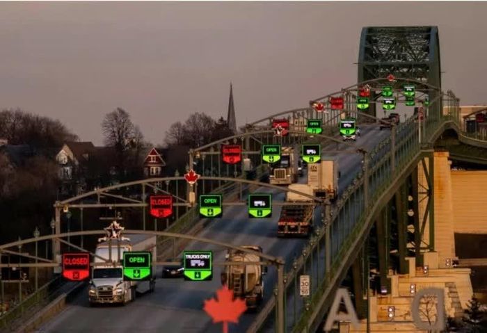 Cầu Hòa Bình tại biên giới Canada-Hoa Kỳ ở Ontario, Canada. (Nguồn: Getty Images)