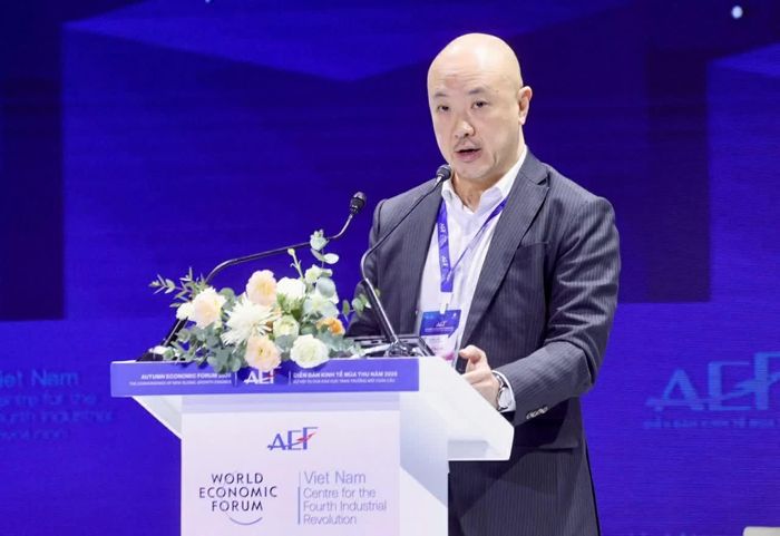 Ông John Low, Thành viên Hợp danh cấp cao, Đồng Tổng Giám đốc Roland Berger khu vực Đông Nam Á, phát biểu tại sự kiện. (Ảnh: Hùng Triều)