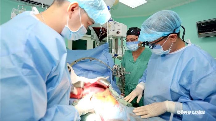 Mô tái sinh là loại mô có khả năng phục hồi, tái tạo sau khi được lấy đi. Tuy nhiên, khả năng tái tạo không đồng nghĩa với việc lấy mô hoàn toàn không gây ảnh hưởng đến sức khỏe.
