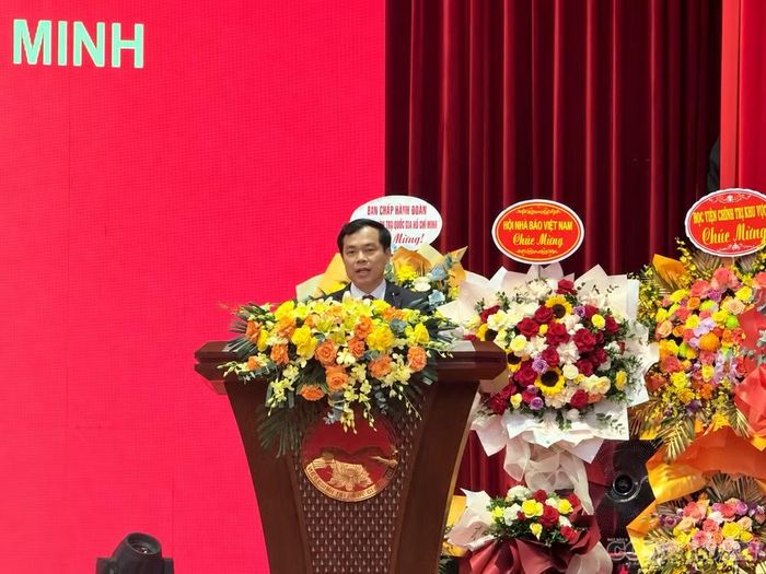 Ông Nguyễn Mạnh Hùng phát biểu tại Đại hội. Ảnh: Diệu Linh