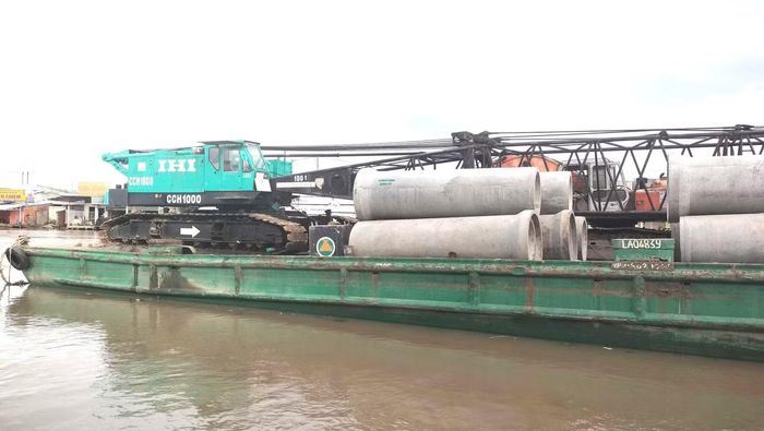  Sà lan gây sự cố mang số hiệu VR09029320, thuộc sở hữu của Công ty Xây dựng Tuấn Hiền, do ông T.V.S. làm thuyền trưởng﻿. 