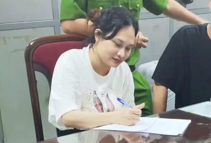 Bị cáo Ngô Thị Thêu.