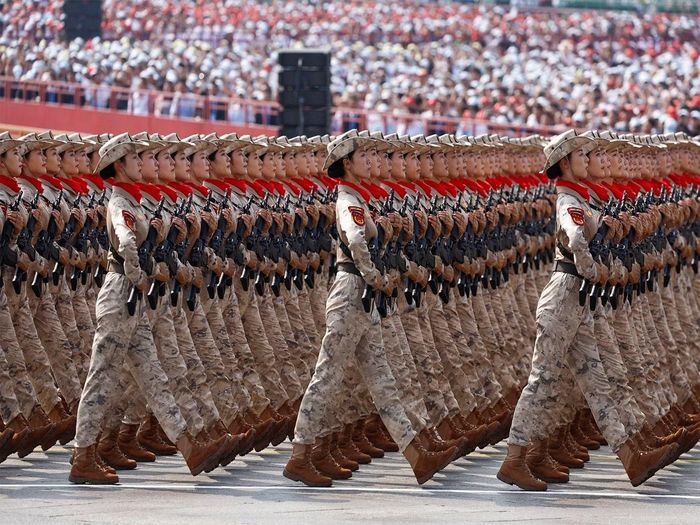 Dân quân Trung Quốc diễu hành trong một cuộc duyệt binh tại Bắc Kinh năm 2025. Ảnh: Reuters