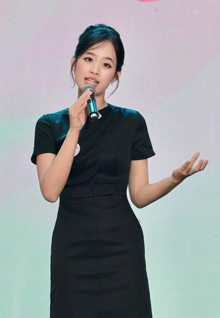 Minh Phương tham gia thử thách Thử thách Tài năng và Nghệ thuật với phần thi thuyết trình. Cô có năng khiếu múa, nhào lộn, thuyết trình song ngữ.