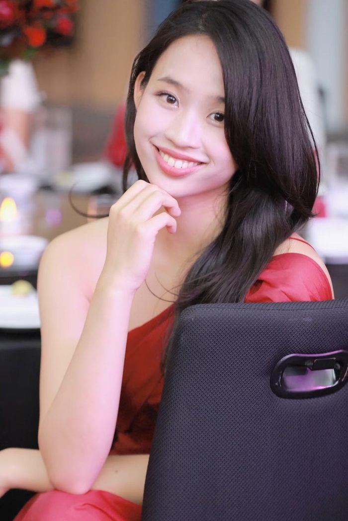 “Điều tôi trân trọng nhất là dù mỗi người có cá tính và hành trình riêng, chúng tôi vẫn luôn cố gắng thấu hiểu, hỗ trợ nhau để cùng tiến bộ. Sau cuộc thi, tôi hy vọng các thí sinh vẫn giữ liên lạc, gặp gỡ và tiếp tục đồng hành, ủng hộ nhau trong cuộc sống”, cô nói.