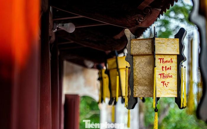 Kiến trúc tam quan, phật điện, nhà tổ chùa Thanh Mai.