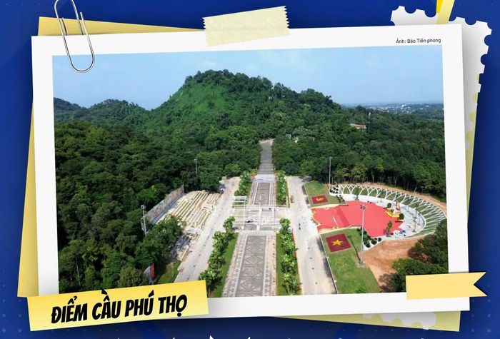 Điểm cầu truyền hình trực tiếp ở Phú Thọ đặt tại khu vực tượng đài “Bác Hồ với ngày hội non sông”. Ảnh: FBCT