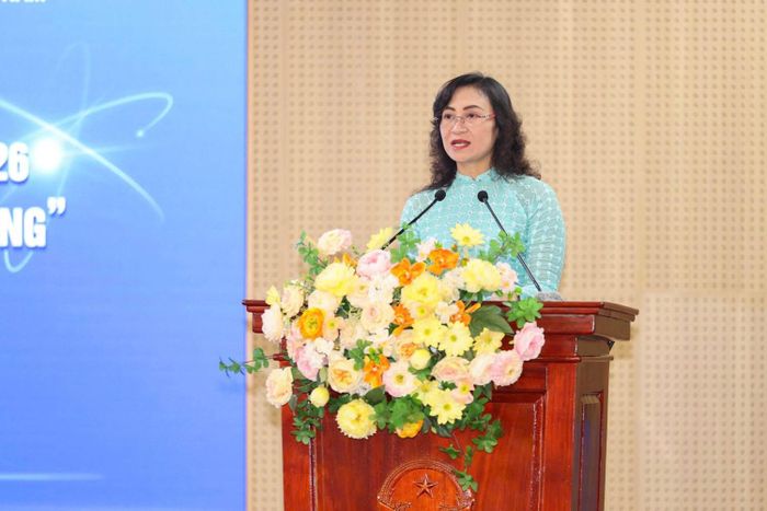 Thứ trưởng Bộ Công Thương Phan Thị Thắng phát biểu tại buổi lễ.