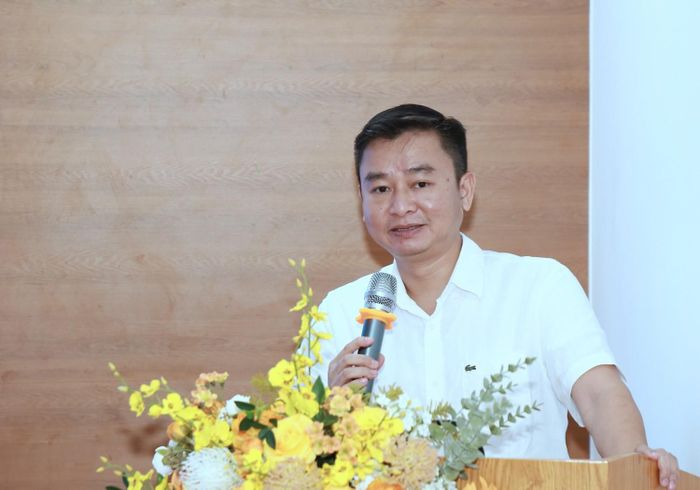 Ông Nguyễn Tân Vinh đề nghị các cán bộ trên cương vị mới tiếp tục phát huy năng lực chuyên môn, tinh thần trách nhiệm và tính chủ động trong công việc.