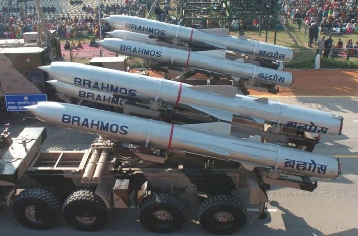 ‘Sát thủ diệt hạm’ BrahMos sẽ nâng cấp tầm bắn lên 1.500km (gấp 5 lần nguyên bản), tốc độ siêu vượt âm (Mach7)  và cơn sốt mua sắm tại Đông Nam Á, Trung Đông. Ảnh: defencesecurityasia.com