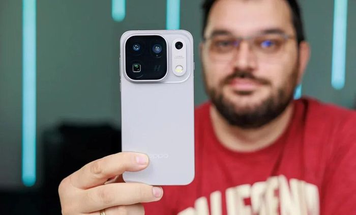 Oppo Find X10 Pro Max. Ảnh: PhoneArena