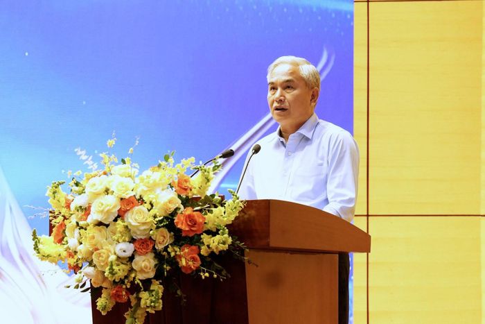 Ông Vũ Anh Tuấn - Phó Bí thư Đảng ủy, Tổng giám đốc Tập đoàn phát biểu tại Hội thảo