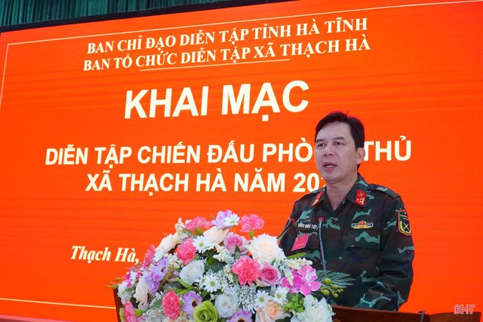 Thượng tá Dương Ngọc Tiệp - Phó Chỉ huy trưởng Bộ CHQS tỉnh phát biểu.