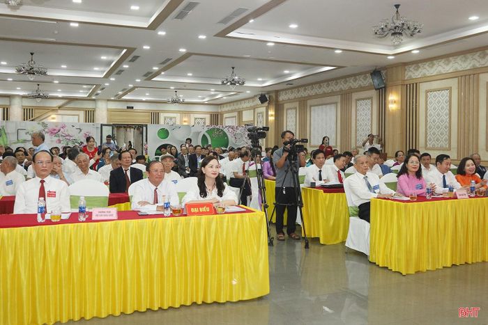 Các đại biểu tham dự đại hội.