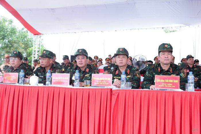Lãnh đạo Bộ CHQS các tỉnh, thành phố tham dự diễn tập.