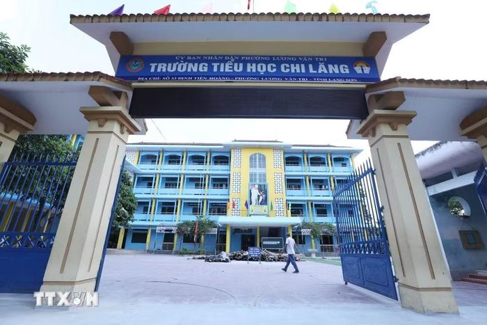 Trường Tiểu học Chi Lăng (phường Lương Văn Tri) cùng Trường Tiểu học Quảng Lạc sắp xếp lại để thành lập Trường Tiểu học Lương Văn Tri. (Ảnh: Anh Tuấn/TTXVN)