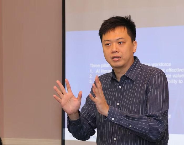 Tiến sỹ Tan Hong Ming, Trợ lý hiệu trưởng phụ trách Vận hành số tại Trường Kinh doanh thuộc Đại học Quốc gia Singapore (NUS). (Ảnh: PV/Vietnam+)