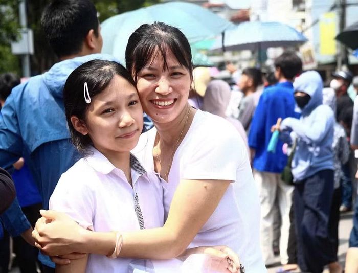Bộ Giáo dục và Đào tạo cho biết việc thi hai môn nhằm góp phần giảm áp lực cho học sinh. (Ảnh: Vietnam+)