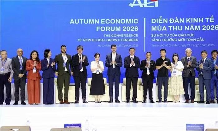 Các đại biểu dự Phiên chuyên đề “Định vị lại Việt Nam và ASEAN trong chuỗi giá trị toàn cầu” trong khuôn khổ AEF 2026.