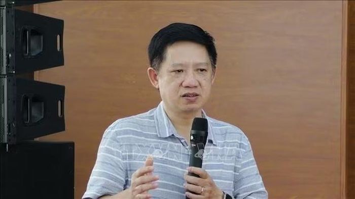 Ông Phùng Quang Thắng, Phó Chủ tịch Thường trực Liên chi hội Lữ hành Việt Nam, đánh giá xã Nội Bài có nhiều lợi thế cạnh tranh nhờ vị trí cửa ngõ hàng không quốc tế, các giá trị văn hóa, ẩm thực và cảnh quan sinh thái hồ Đồng Quan. Ảnh: Tuyết Mai/TTXVN