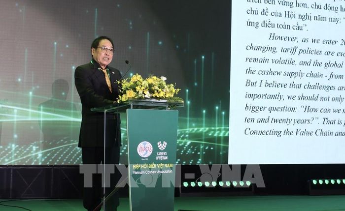 Ông Phạm Văn Công, Chủ tịch Vinacas phát biểu khai mạc Hội nghị. Ảnh: Xuân Anh - TTXVN
