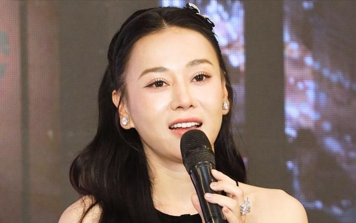 Phương Oanh vẫn đang tìm thấy niềm vui từ những điều giản dị.