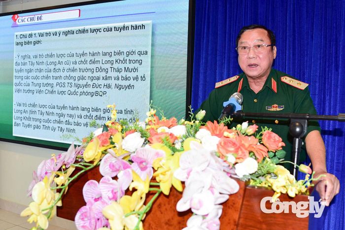 Trung tướng, PGS TS Nguyễn Đức Hải, nguyên Viện trưởng Viện Chiến lược quốc phòng phát biểu.