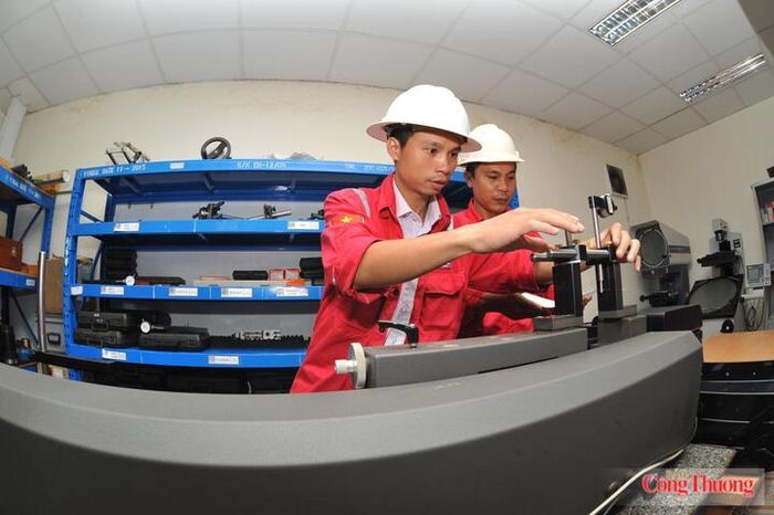Công nghiệp chế biến, chế tạo tiếp tục tăng trưởng tích cực trong 9 tháng năm 2026. Ảnh: Du Ca