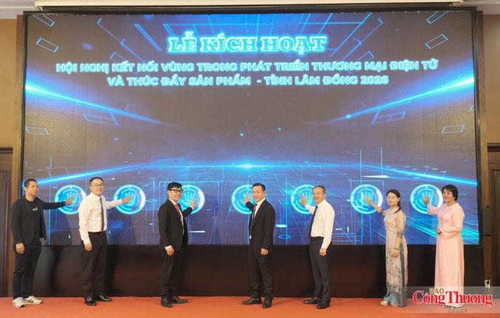 Lễ kích hoạt Hội nghị kết nối vùng trong phát triển thương mại điện tử và thúc đẩy sản phẩm tỉnh Lâm Đồng 2026, diễn ra sáng 27/10/2026.