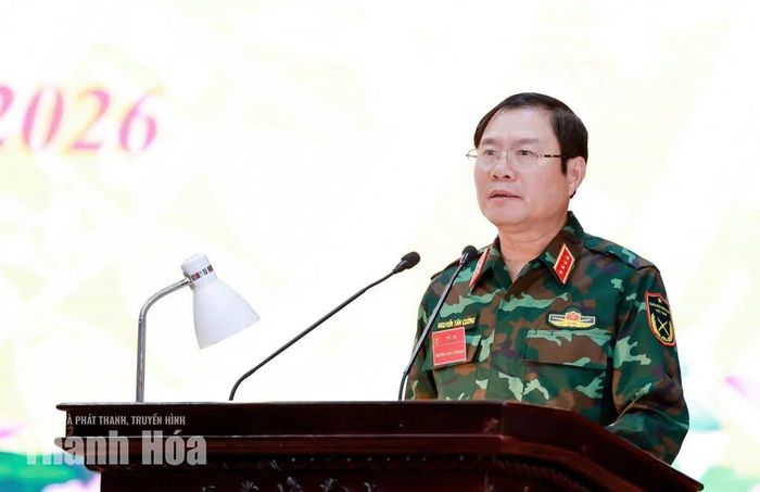 Đại tướng Nguyễn Tân Cương, Ủy viên Trung ương Đảng, Tổng Tham mưu trưởng Quân đội nhân dân Việt Nam, Thứ trưởng Bộ Quốc phòng phát biểu chỉ đạo.
