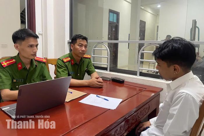 Đối tượng tại cơ quan Công an