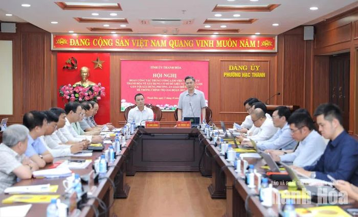 Phó Trưởng Ban Tổ chức Trung ương, Trưởng BCĐ Trung ương về xây dựng cơ sở dữ liệu vị trí việc làm gắn với xây dựng phương án giao biên chế của hệ thống chính trị giai đoạn 2027-2031 Hà Minh Hải phát biểu tại buổi làm việc.