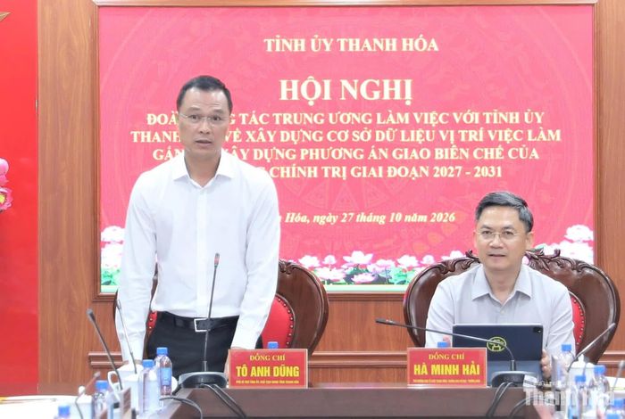 Chủ tịch UBND tỉnh Thanh Hóa Tô Anh Dũng phát biểu tại buổi làm việc.