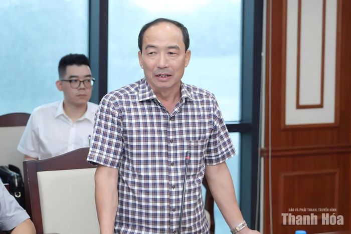 Phó Chủ tịch Thường trực HĐND tỉnh Lê Tiến Lam phát biểu tại buổi làm việc.