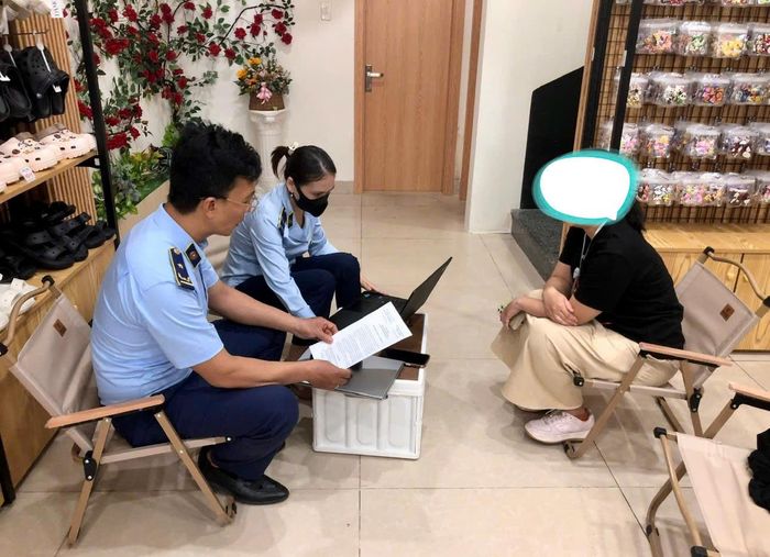 Thời gian qua, lực lượng quản lý thị trường đã phát hiện và xử lý nhiều vụ việc vi phạm quyền sở hữu trí tuệ. Ảnh: QLTT