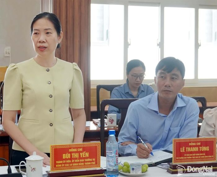 Đồng chí Bùi Thị Yến, Thành ủy viên, Ủy viên Ban Thường vụ Đảng ủy các cơ quan Đảng thành phố phát biểu tại buổi làm việc. Ảnh: Phương Hằng
