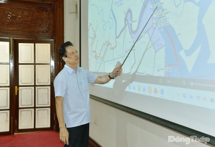 Đồng chí Nguyễn Thành Diệu phát biểu tại cuộc họp.