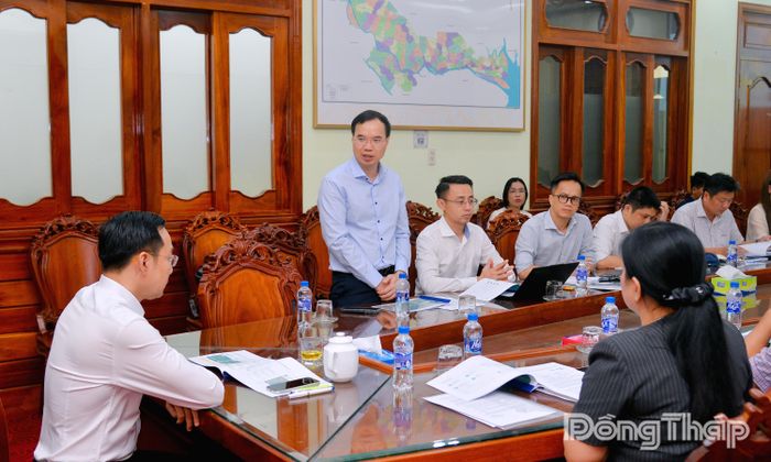 Đại diện Công ty Cổ phần Tập đoàn Năng lượng BIM phát biểu tại buổi làm việc.
