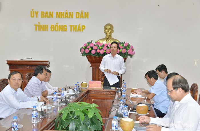 Đồng chí Nguyễn Thành Diệu, Phó Chủ tịch UBND tỉnh Đồng Tháp phát biểu tại hội nghị.