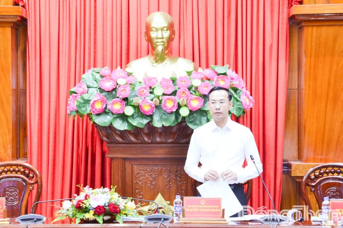 Chủ tịch UBND tỉnh Đồng Tháp Nguyễn Thanh Nhàn phát biểu chỉ đạo tại buổi làm việc.