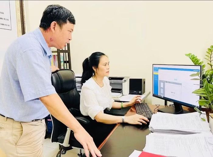  Việc triển khai học bạ số được đẩy mạnh tại Trường Tiểu học Lê Quý Đôn (phường Diên Hồng). Ảnh: T.D 