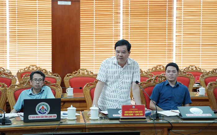 Lãnh đạo Ban Quản lý Khu KTCK Đồng Đăng - Lạng Sơn phát biểu tại buổi làm việc