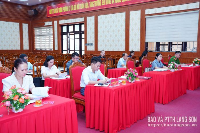 Các đại biểu dự hội nghị